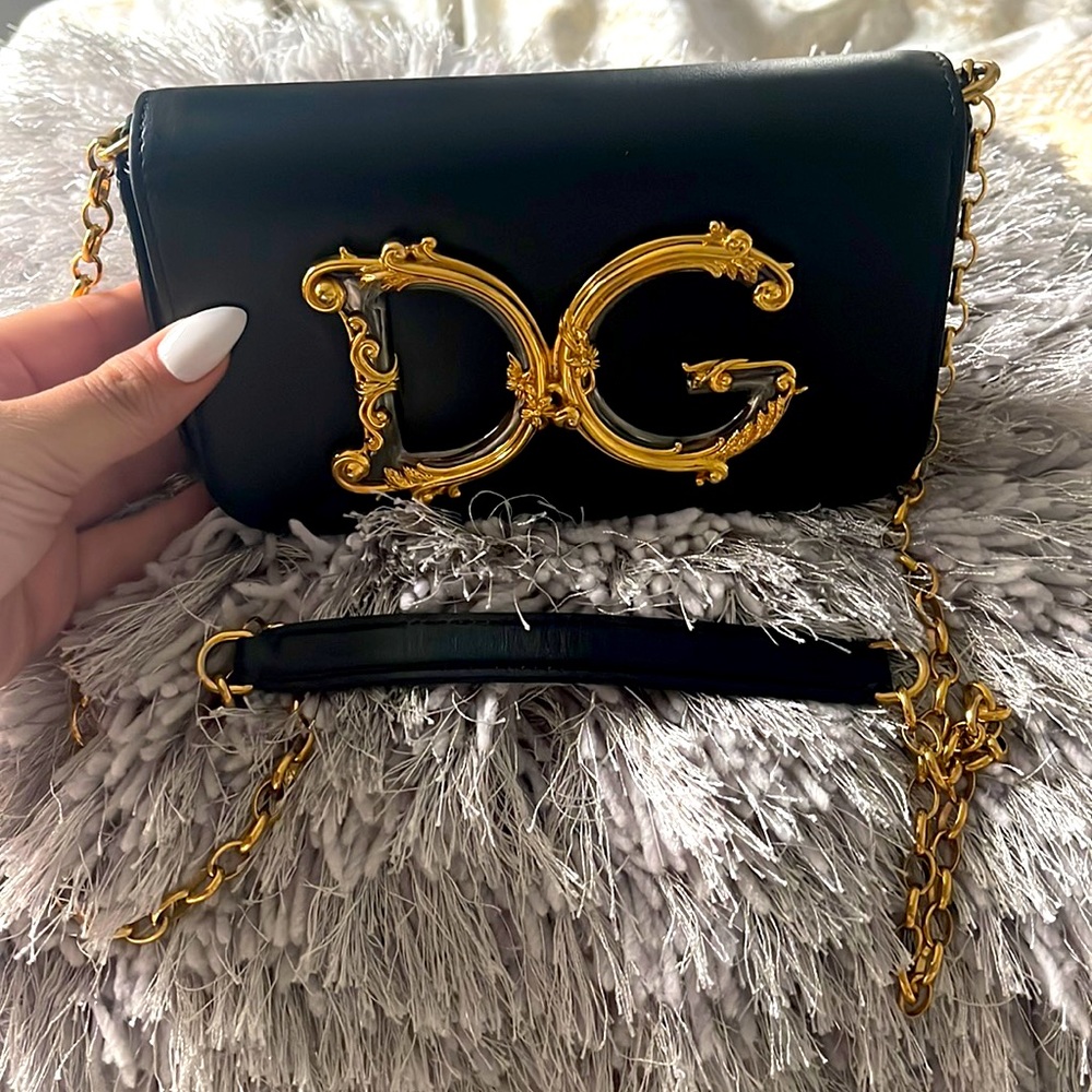 Dolce and Gabbana Purse. For sale looking for something new.